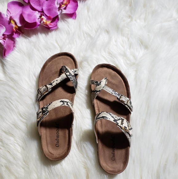 Shoes - 🆕️Cream Python Snakeskin Thong Birken Sandal 11